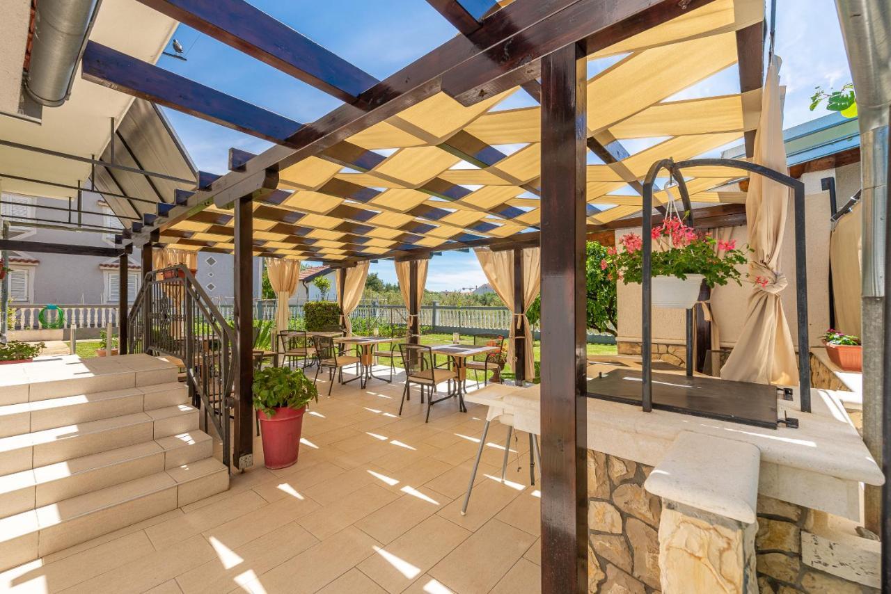 Bed & Breakfast Maki Biograd Na Moru Luaran gambar