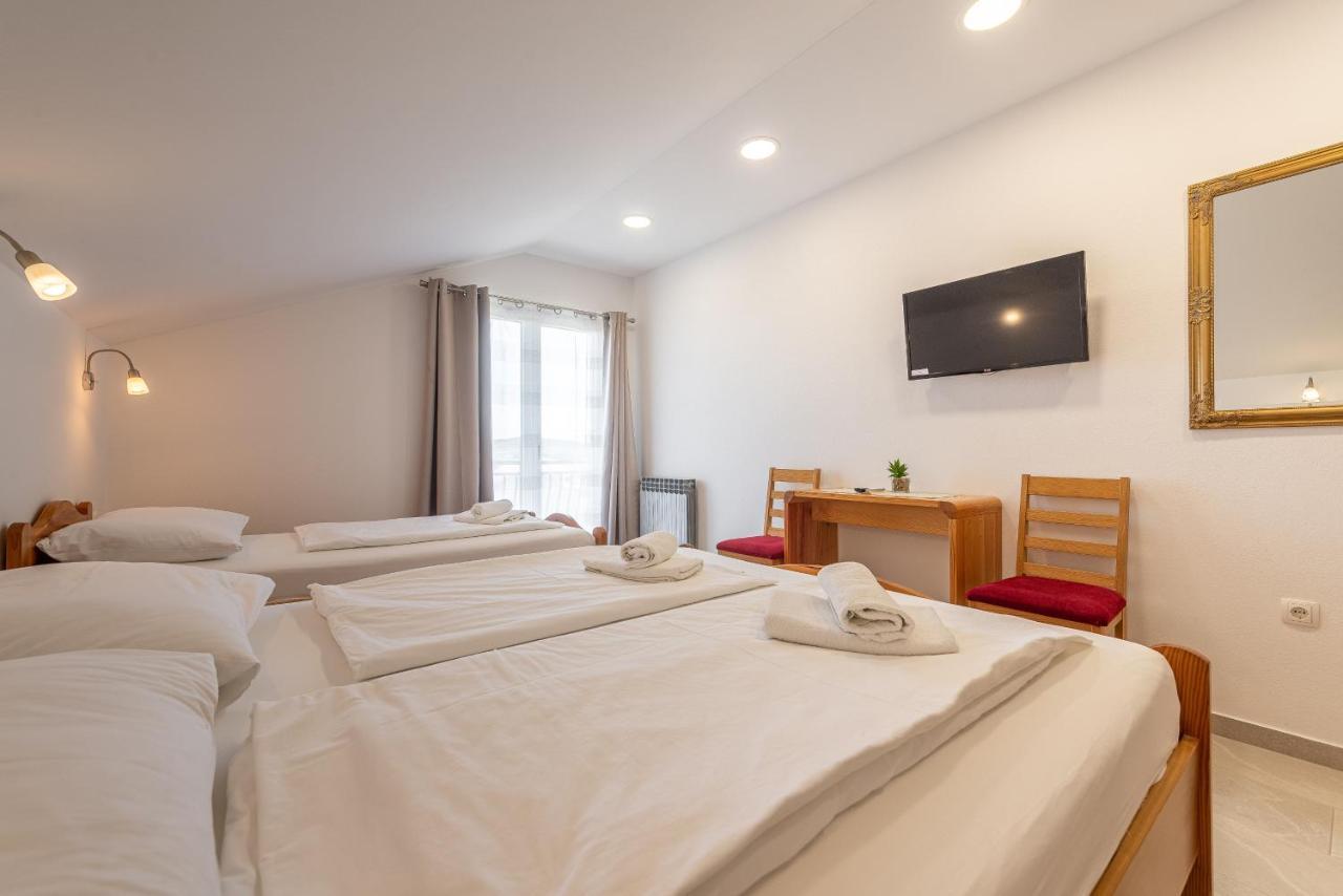Bed & Breakfast Maki Biograd Na Moru Luaran gambar