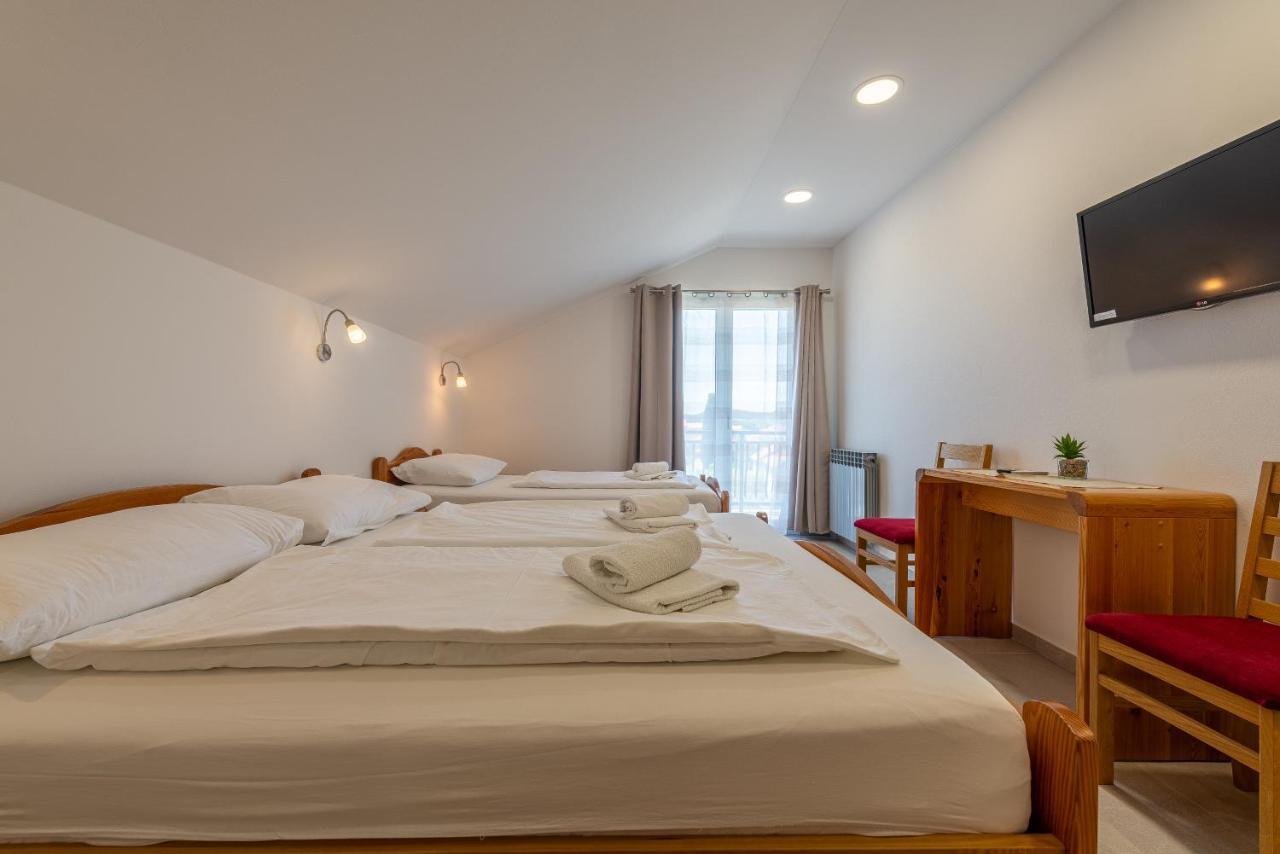 Bed & Breakfast Maki Biograd Na Moru Luaran gambar