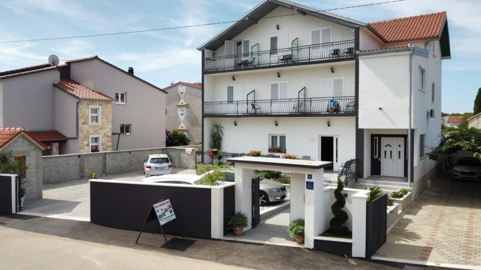Bed & Breakfast Maki Biograd Na Moru Luaran gambar